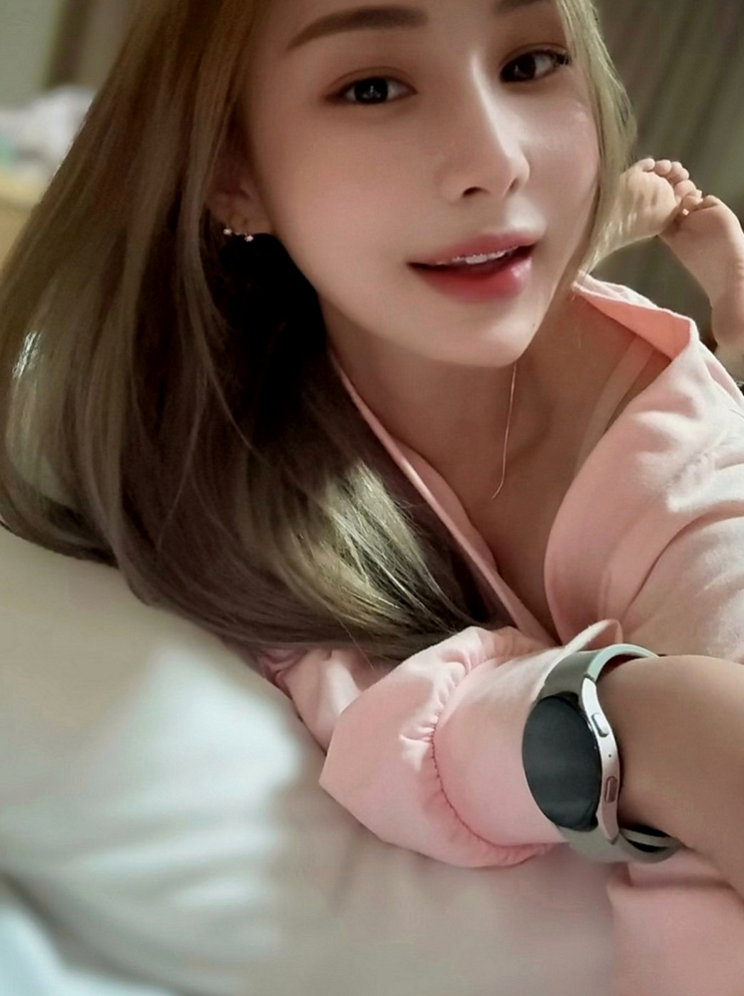 新興好茶外送：可彤 |按摩小妹|168cm|48kg|E杯|18y|